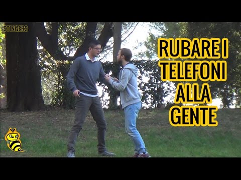 Rubare cellulari alla gente SCAMBIANDOLI - Prank - Esperimento sociale - Stingers