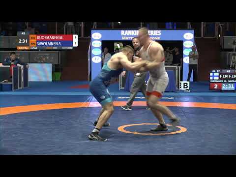 1/4 GR - 97 kg: M. KUOSMANEN (FIN) v. A. SAVOLAINEN (FIN)