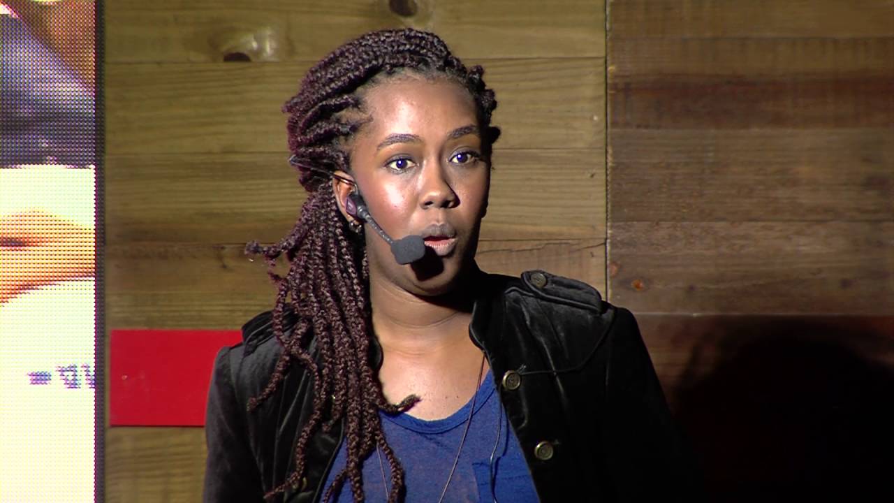 Favela youths aren't destitute, they're powerful | Ana Paula Lisboa | TEDxLaçador