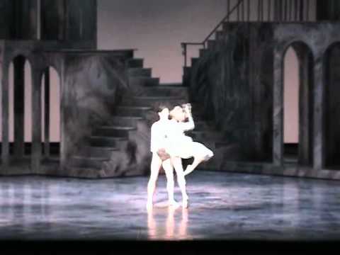 Balcony pdd Romeo and Juliet.avi