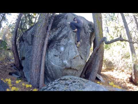 Syd Vicious, v7 in Lake Tahoe bouldering