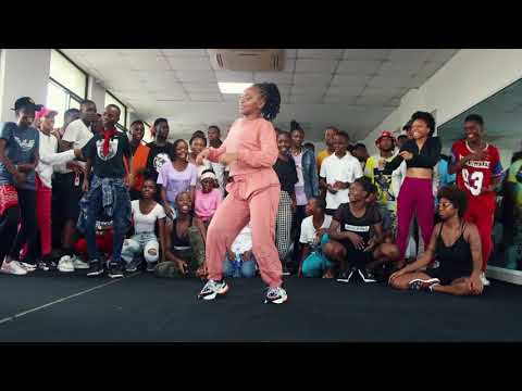 AMAPIANO DANCE IN TANZANIA 🇹🇿  KAMO MPHELA SONG