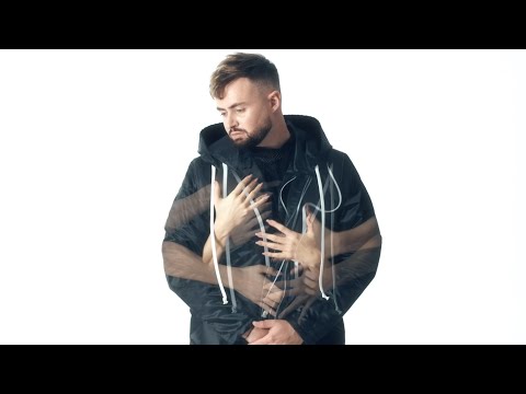 Berkes Olivér - Visszakér a múlt (Official Music Video)