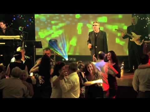 VICTOR COCIERU&BAND AMOR.Popuriu YAN RAIBURG.