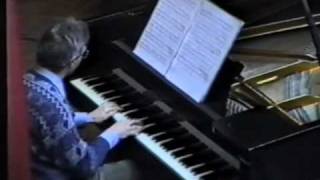 Michael Finnissy plays two Gershwin Arrangements. Rare piano film
