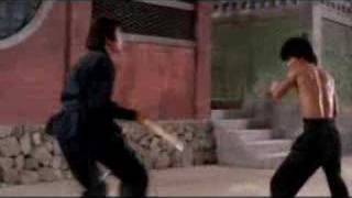 Hero of the East-- 3 section staff vs nunchucku