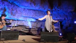 Maura O&#39;Connell, Love You In The Middle (BGU)