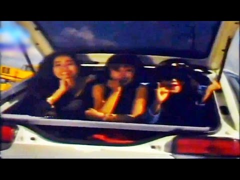 Rumpies (Atiek CB,Trie Utami ,Malyda) - Nggak Jelas (Music Video Fanmade 1989)