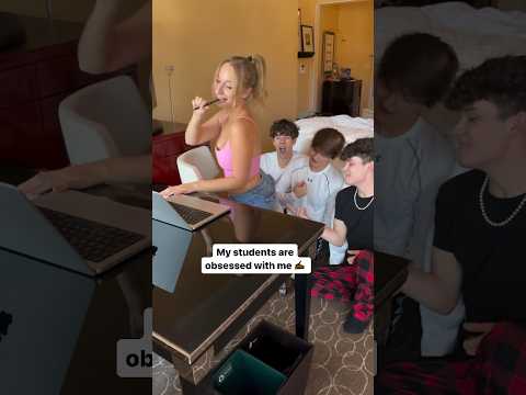 Boys are OBSESSED with me😍💖‼️ @svandyloveshorts #boys #boy #girl