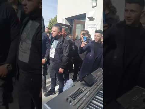 Posledná rozlúčka s Kofkim  Pohreb  ....2022  Mekenzi  Spievaju 😭😭😭😭  🖤