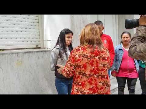 Así salían de declarar en fiscalía Romina y Martín