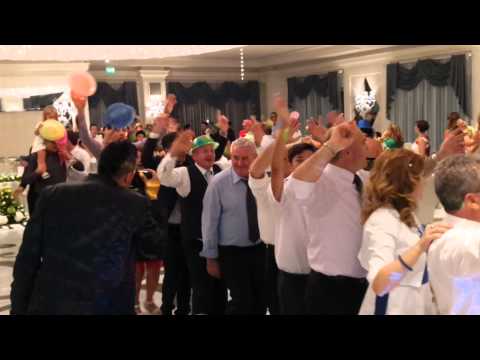 FRANCESCO BARATTUCCI SHOWMAN - MUSICA E ANIMAZIONE PER MATRIMONI E FESTE ABRUZZO - PLAZA VASTO