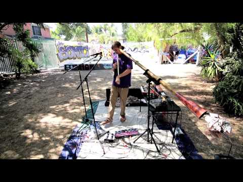 BOSS Loop Contest 2011- WolfRobe "When Earth Shift's"