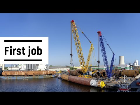 First job LR 12500-1.0 | Liebherr