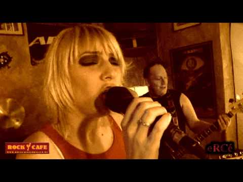 eRCé - Lépnem kell (Official Clip)