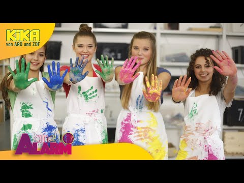 Im Klassenzimmer | TanzAlarm | Mehr auf KiKA.de