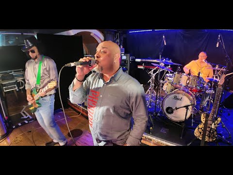 Thumbnail for Phoenix - April Sun in Cuba live @ The Carnival Luminosa