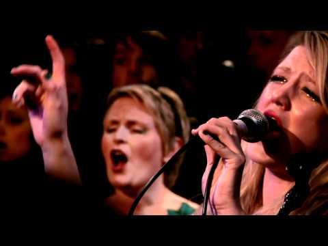 "Somebody To Love (Queen)" / Katie & The Carnival w/ The Inishowen Gospel Choir