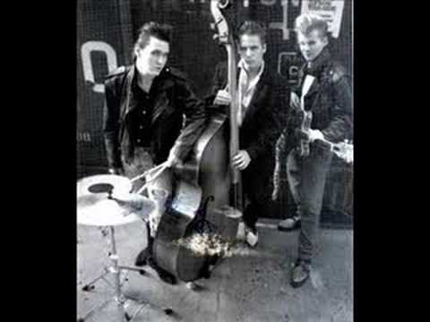 The Quakes - killing moon