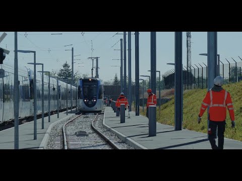T13 : La première rame du tram T13 entre en circulation en décembre pour les essais