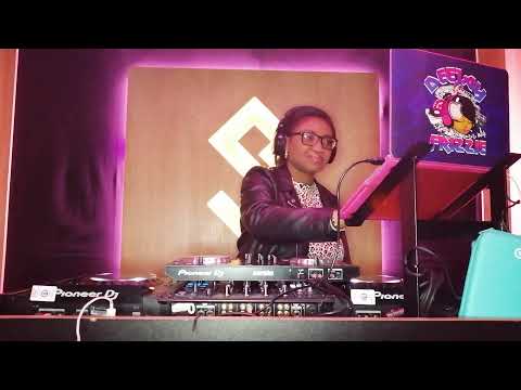 Female DJ Frizzie video.