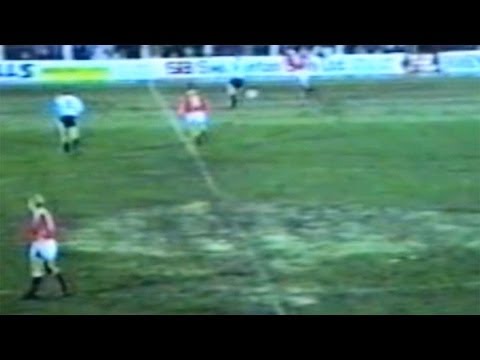 Bury FC Archive: Bury v Leyton Orient 1990/01