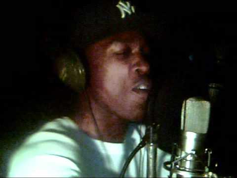 SUPERSTAR BUCK T.V. IM ON FT.JOHNBOY YA BOY ((STUDIO PERFORMMANCE)).wmv