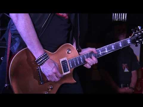 Solo Tears are falling (KISS) - Bruce Kulick en Chile 16/03/2011