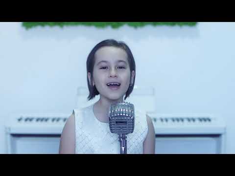 Andreea Daniliuc  - Creioane  colorate                                Academia de Arte Modus Vivendi