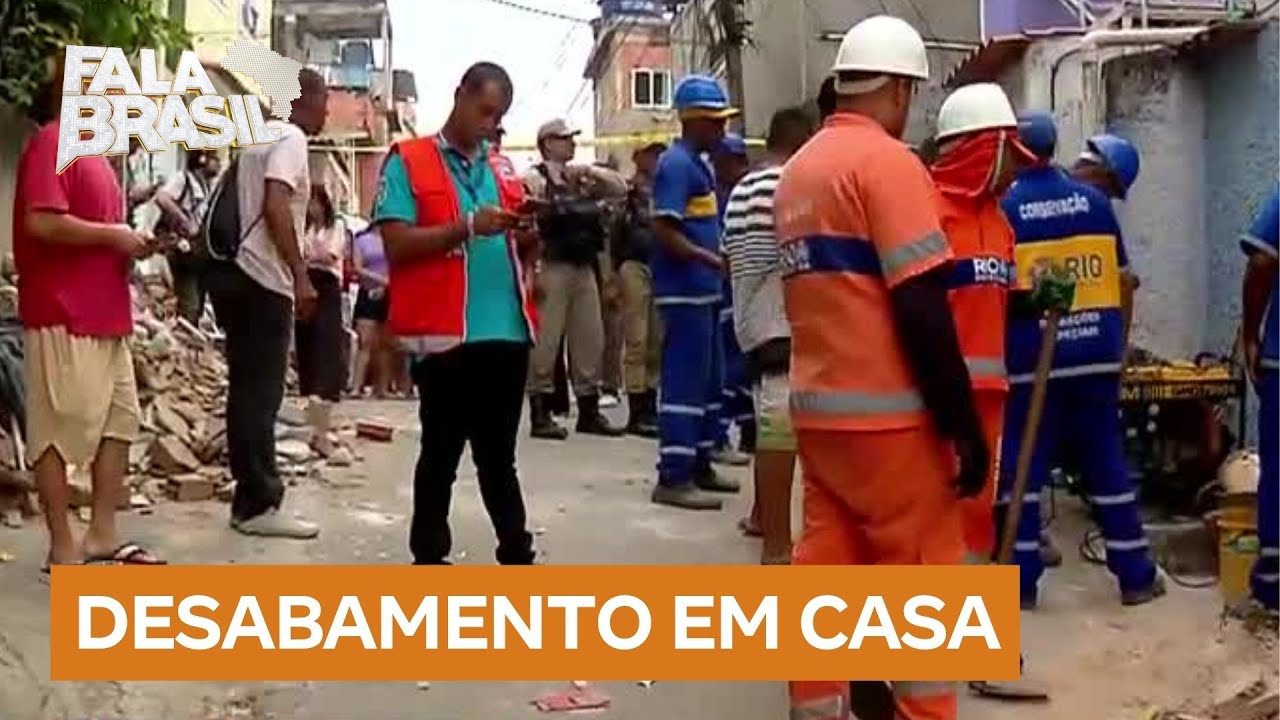 Bombeiros realizam buscas por idosa desaparecida após desabamento de casa no RJ