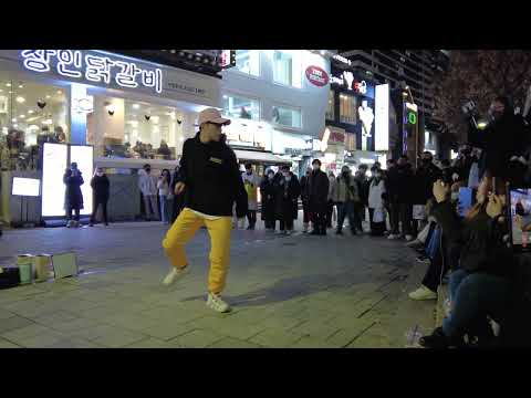 20221227 Tue. YuKagawa#유카가와&HyoJin#김효진&ShinHwa#강신화 Hongdae Busking 홍대 버스킹 SnowHorse#눈말