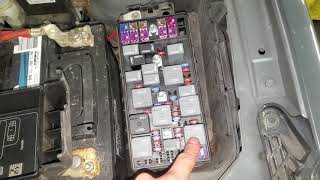 PONTIAC G6 Starter Relay & Fuse, Fuel Pump Fuse Location
