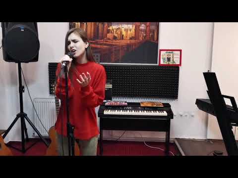 Mashup Adele - live cover by Gabriela