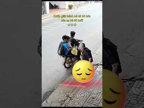 Cướp giật bánh mì và bò húc của cụ bà 80 tuổi 😨 #cuopgiat #cuoptaisan #xahoi #phapluat #daklak