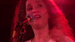 Amanda Marshall - Believe In You - live acoustic London UK 2026