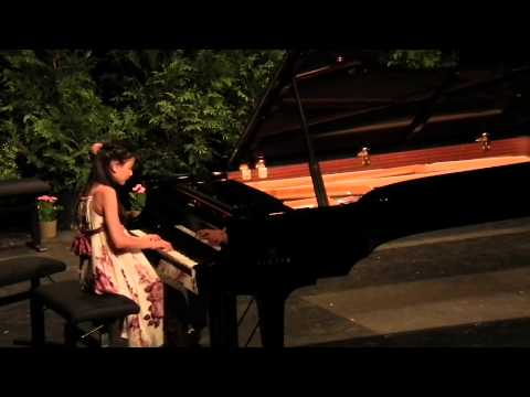 Zala Kravos (11) - Schubert: Impromptu op. 90 n° 1