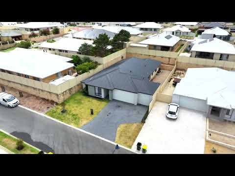 9 Goldsworthy Loop - JUST LISTED