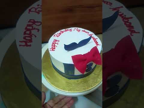 Designer cakes!!! 100% veg cakes!!!For order or enquiryCall -+917908387293Whatsapp - +917407005771