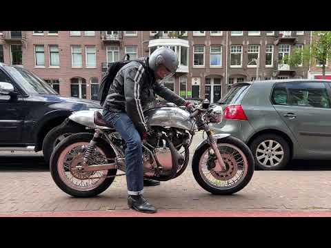 The legendary Vincent Black Shadow! #vincent #blackshadow #egli