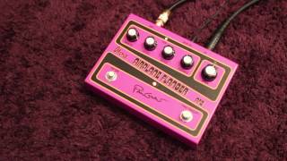 Video thumbnail for Quick Test - Ibanez - AF2 Airplane Flanger Paul Gilbert by Dan Leggatt