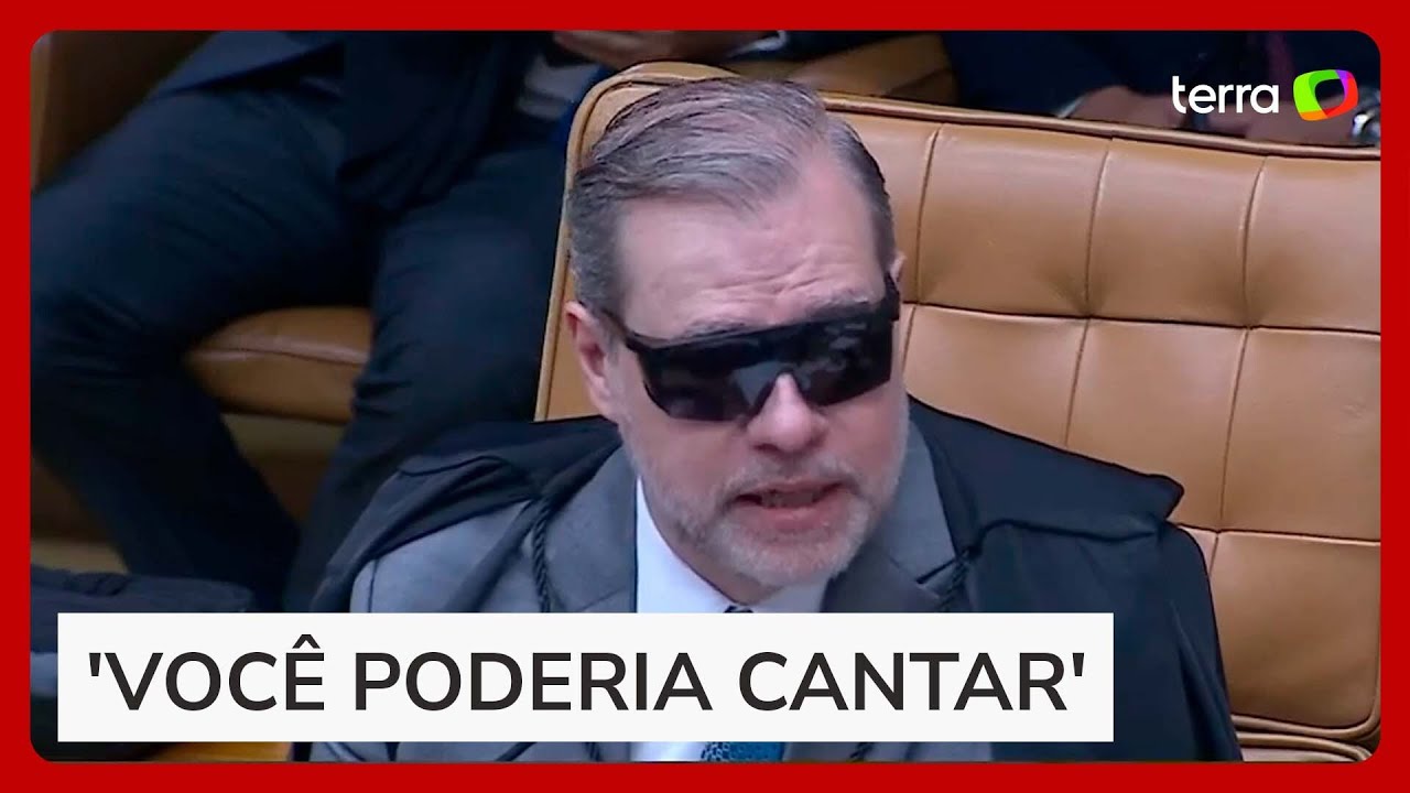 Toffoli canta música de Gilberto Gil durante julgamento do STF sobre redes sociais: 'Pela Internet'