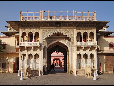 Visiting City Palace Jaipur, Palace in J