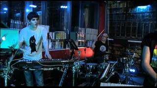 Studio Brussel: Netsky - Give and Take + Love Has Gone