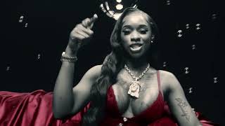 Video zu 'Fat Juicy & Wet' ansehen