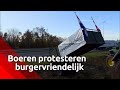 Overal langs op- en afritten waren maandag trekkers te zien.
