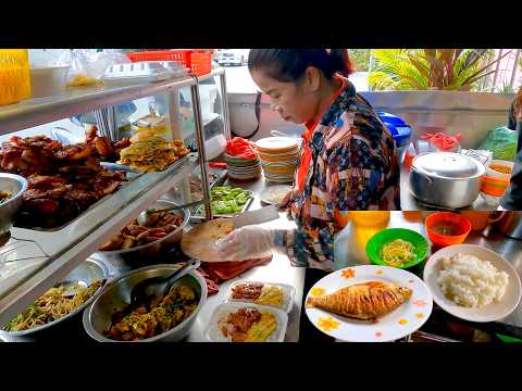 Hidden $1 Breakfast Gem in Phnom Penh! 🇰🇭☕