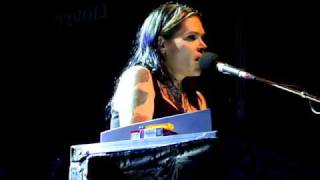 Beth Hart -Love is the Hardest.MOV