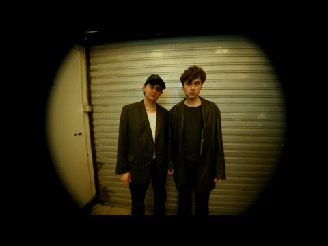 THE DEADNOTES - FOREVER FEELING OUT OF PLACE!