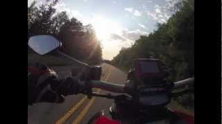 preview picture of video 'Ducati Diavel Carbon Red at the Blue Ridge Parkway (Time Lapse)'