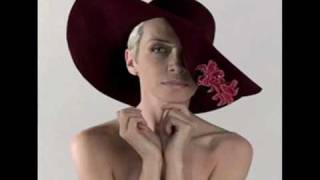 Annie Lennox Twisted 2003
